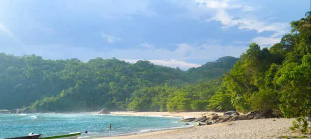 Trilha à praia do Sono, Paraty
