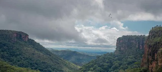 Tour de 4x4 pela Cidade de Pedras + snorkel no Parque Nacional da Chapada dos Guimarães